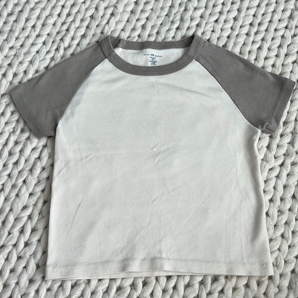 Brandy Melville tee